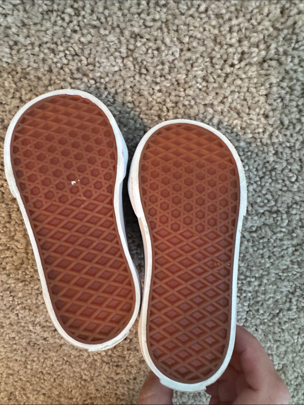 Minnie Mouse polka dot Vans - Picture 2 of 3